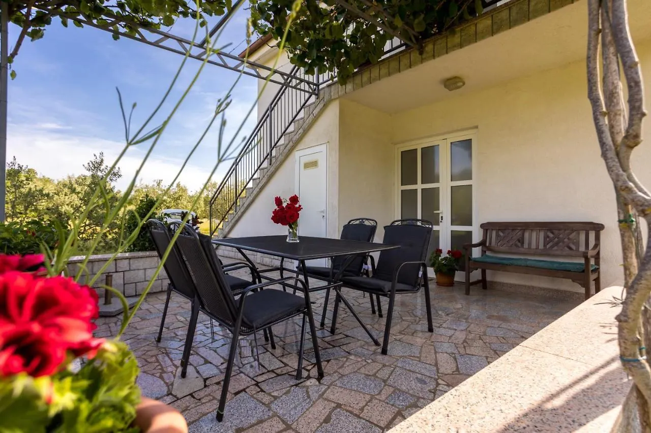 Apartments Sara Croatia