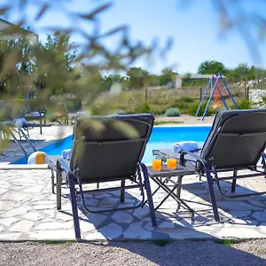  Villa Villa Niko Pet Friendly 200 M From Hidden Sandy Beach Pets Stays For Free